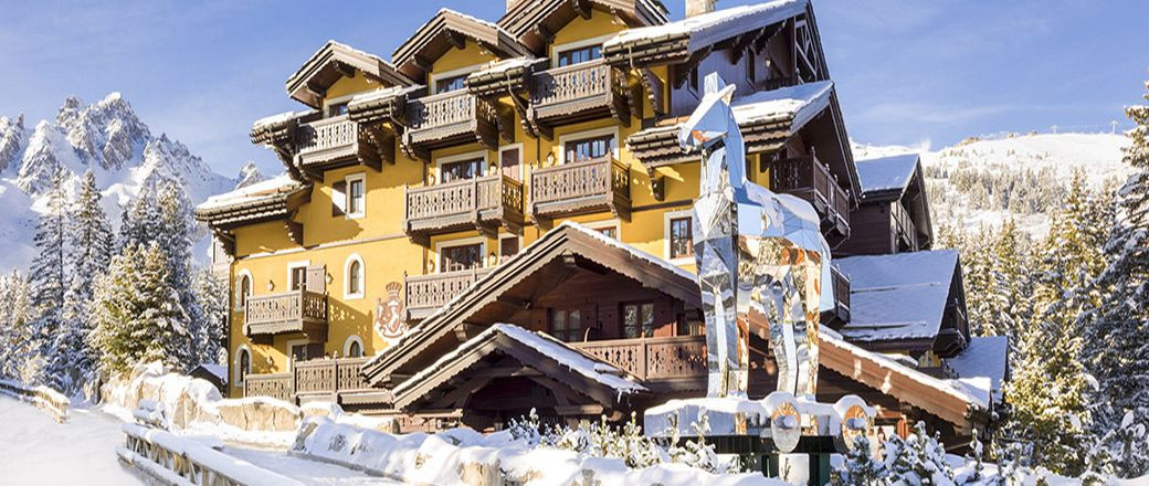 Luxury Hotel & Chalet  Cheval Blanc Courchevel